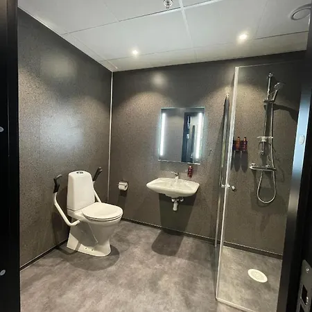 فندق Arctic Sea *