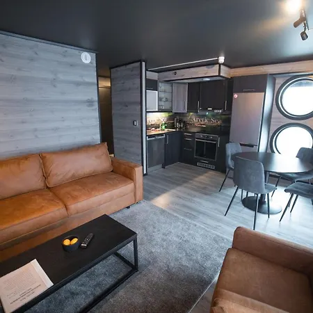 Arctic Sea Hotel