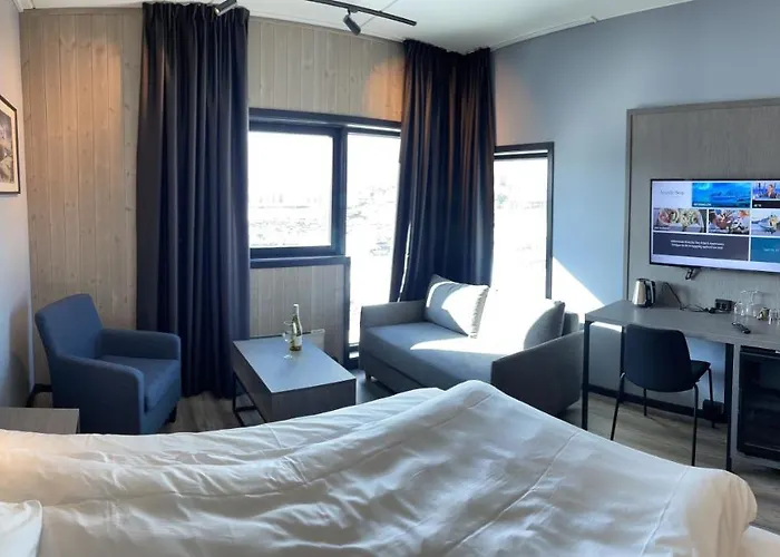 Hotel Arctic Sea *