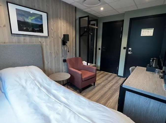Arctic Sea Hotel